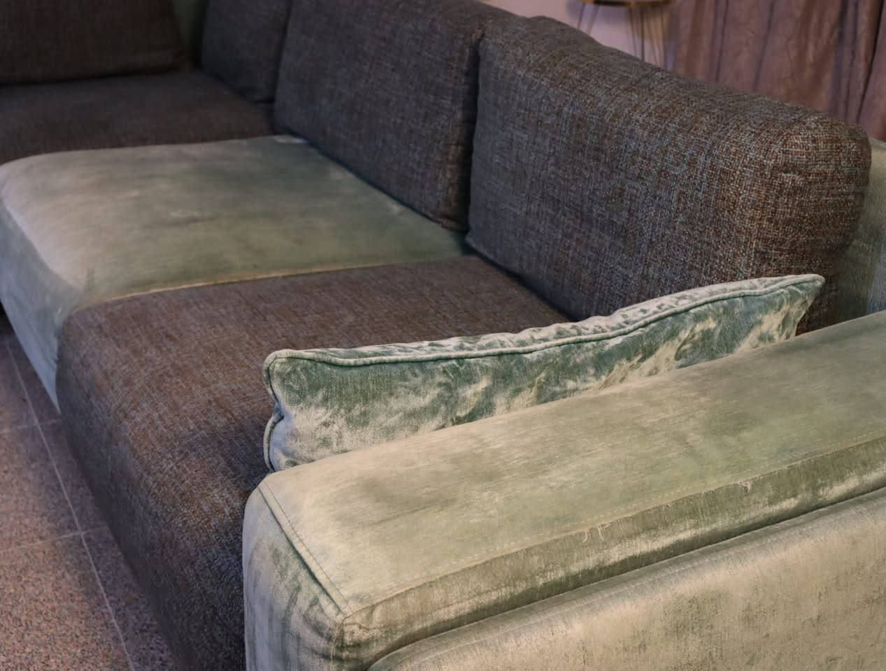 السلام عليكم 
تخم للليع مثل مامبين بالصور كلش نظيف مابي ولا عيب مريح بلكعده  تنشال الكوشات يصير منام المكان بغداد القادسية للاستفسار تفضلو خاص


**إذا كنت صاحب هذا الإعلان وتريد حذفه لأي سبب، رجاءا أرسل رسالة إلى الدعم الفني**