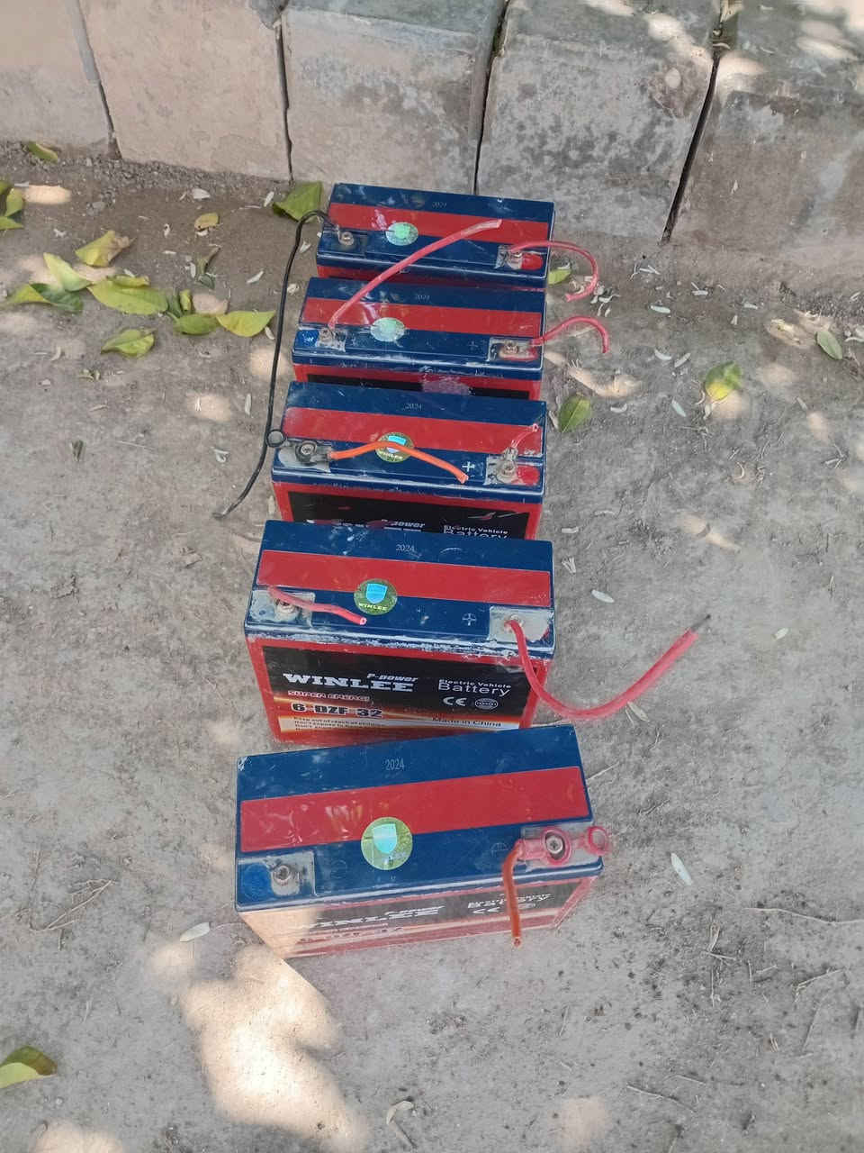 متاح للبيع بطاريات شحن يقرن عشره السعر ٧٥ وبيهن مجال
العنوان بغداد ابو غريب 
***********
***********
