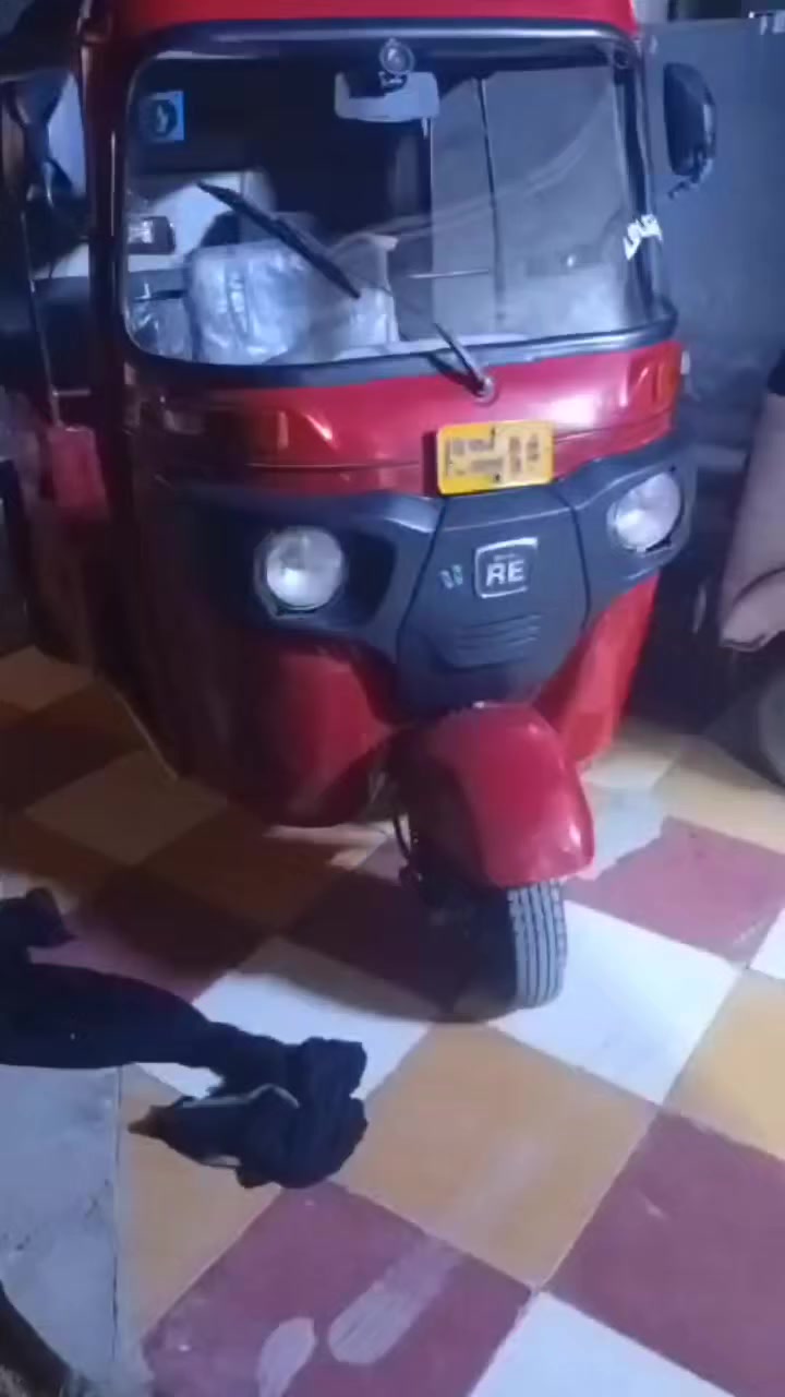 سلام عليكم تكتك ٢٢ شهر ٤  مكينه خير من الله بيه ضربه بل صفه رقم انكليزي بسمي رقم واسط  ٨ وبيه مجال ***********
