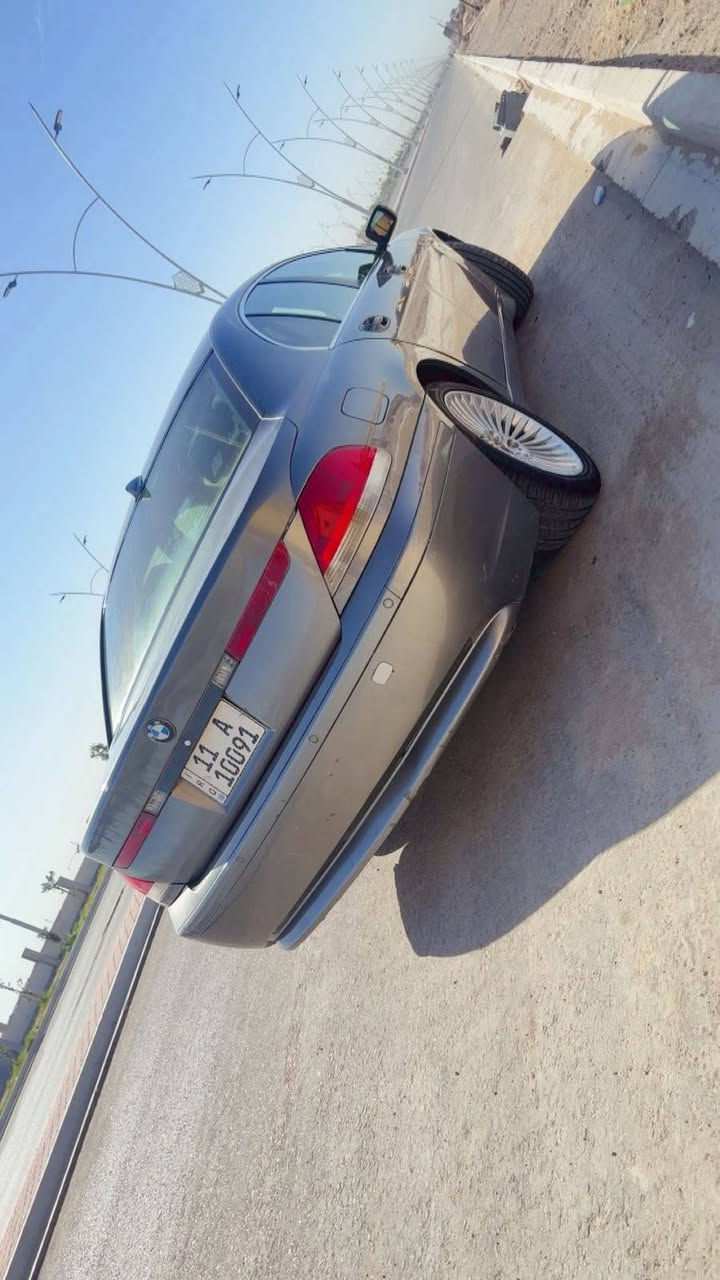 السلام عليكم
للبيع BMW E65 745i 2002
السياره كلشي شغال بيها ومعروفه مواصفاتها ماكو داعي اسولف عنها السياره مابيها اي نقص فقط مشط ستيرن بي نضوح وبيها صبغ بنيد وقماره وجنطه أثر جراد 
السعر 110 وبيها مجال حگ الجية 
مكان السيارة البصره قضاء القرنه 
للأستفسار      ***********
