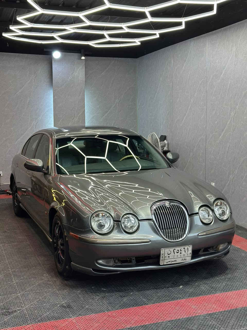 جاگوار اس تايب 2003✨

سيارة نادرة من الفئات الخاصة ✨

رقم بغداد باسمي تحويل ثاني يوم✨

مكينة V8 4.2 تنفس طبيعي🔥

السيارة ماشية 70 الف فقط !✨

الكهربائيات كلها شغالة ✨

تحكم بالمري كهرباء ✨

سايد بريك كهرباء✨

النوافذ اربعتهن اوتو ✨

عازل حرارة اشعة الشمس للجام ✨

تحكم كشنات + تدفئة بالكشنات + خزن ميموري✨

تحكم استيرن كهرباء ✨

سلايد روف ✨

وبعد بيها هواااي مواصفات ✨

السيارة كلين بدون ضربة فقط البنيد مصبوغ اثر جراد✨

السعر /  110 ✨

مكان السيارة داخل مجمع بسماية السكني ✨

الرقم / ***********  ✨
