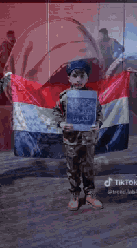 الحشد مامشة يكطع
الحشد ابتسامة رجع
الحشد بكل الطرق
يمشي وورد وزع

روضة ومعهد وحضانة دجلة الاهلية
من منطلق لاخير في أمة لاتقدس شهدائها 
وتحت شعار حتى لايحرف التاريخ
روضة دجلة الأهلية ترسيخ مبادئ القوات الأمنية بمختلف أصنافها و الحشد وفضله ومن قبله فضل الفتوى التي ماتكللت بالنجاح لولا العناية الالهية ولولا هناك اصحاب كأصحاب الحسين بالشجاعة والوفاء والذين بذلوا مهجهم وارواحهم لأجل عقيدة ولأجل دين ولكي لاتسبى اختهم في المناطق الغربية ولايهجر اخوهم السني والايزيدي والمسيحي فهم أخذوا على عاتقهم حماية اخوانهم والذود عنهم بمختلف طوائفهم واديانهم وهذا العمل هو ارشفة وتاريخ حتى لاينكر البعض وينسب الفضل الى من هم داع.. ش الفكر تحت مسميات مختلفة واخيرا هذه هي التربية أما توفير الاكل والملبس والخروج للنزهات فهي رعاية والفرق كبير بين التربية التي الغذاء الروحي والعقلي  للطفل وبين الرعاية 

المكان : حي دجلة /خلف بانزين خانة حي النصر /شارع المعارض

متوفره خطوط نقل تصل لجميع المناطق 
#روضة_دجلة_الأهلية

***********￼
