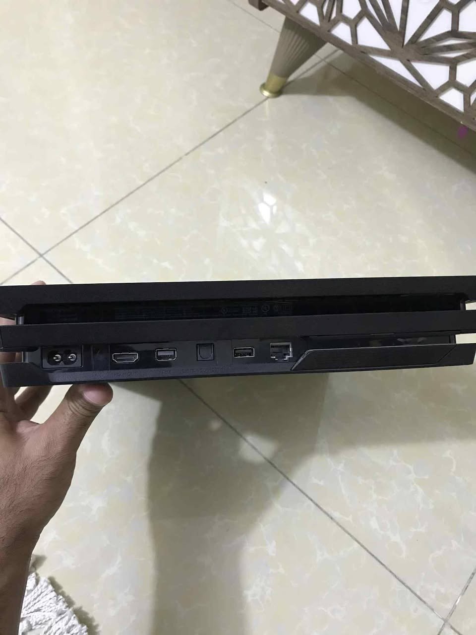 بلي فور واحد تيره أونلاين ويا ٣ لعبات وقرص وجوستك أصلي نظيف جدا رايده 260 وبي مجال مكاني بغداد ***********
