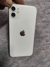 ايفون 11 ذاكرة 64 مبدل شاشة مال غير جهاز تفصيخ وبطارية هم مبدل جهاز شر...