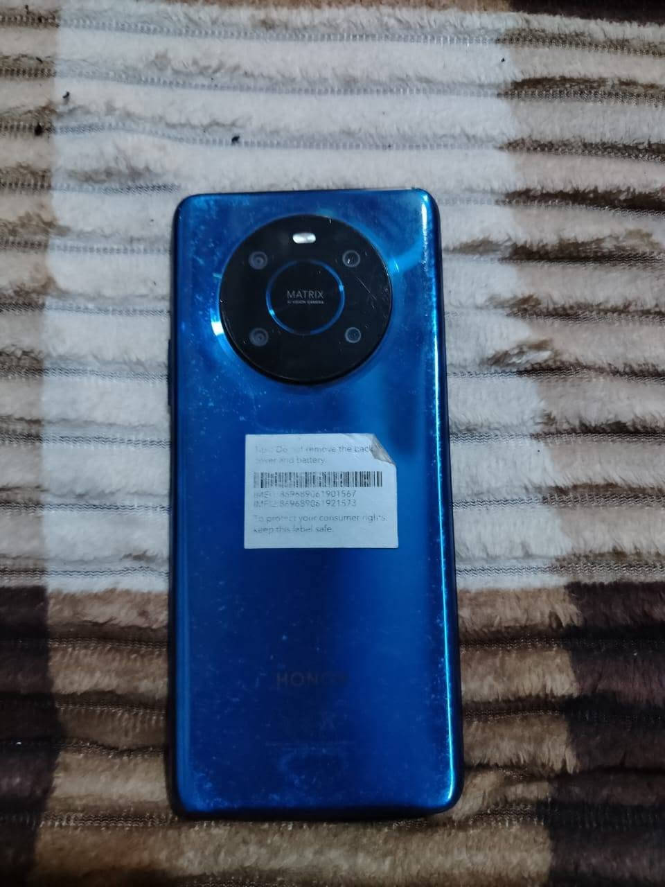 السلام عليكم جهاز HONOR X9 الجهاز نضيف بي بس ضربه بالكاميرا الخلفيه خفيفه ذاكرا 128 ويا بس شاحنه السعر 130مكان بغداد بلديات رقم *********** بغداد, العراق
