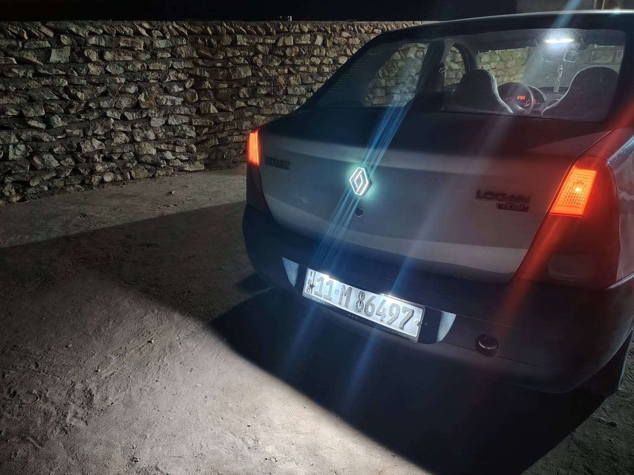 رينو لوگان مديل  2012 كير محرك مكفول ستيرن باور  جام تماتيك و تقفيل سنتر لوك  رقم جديد سنويه جديده  مكان سماوه   السعر 50  وبيه مجال تصل  او وتساب ***********
