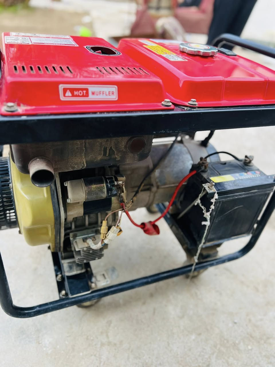 السلام عليكم
مولده كامه مفتوح 

20امبير 

تشغيل سويج +تشغيل يدوي 

علئ الفحص 

نضافه 100‎%‎

السعر 600 ألف وبيه مجال 

لاستفسار مراسله الفصحه أو الاتصال علئ الرقم 

***********
