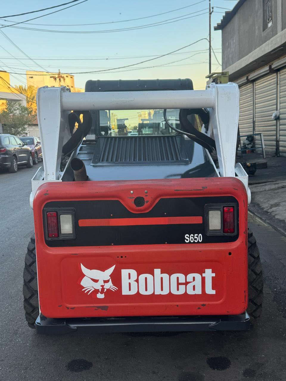 السلام عليكم شفل للبيع بوب كات نضافة فول مدامكم موديل 2015 للاستفسار على الرقم ***********
