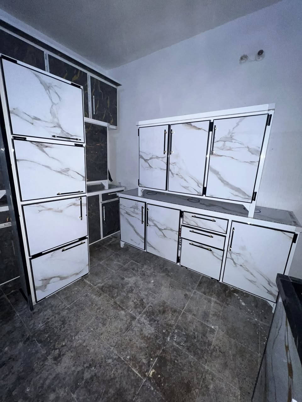 تم وبحمد الله وصول حاوية الكاونترات والدواوين الجديد والمستخدم العنوان التأميم 30 تموز بالصعده معرض نجمة إسطنبول الاستفسار *********** وتساب
