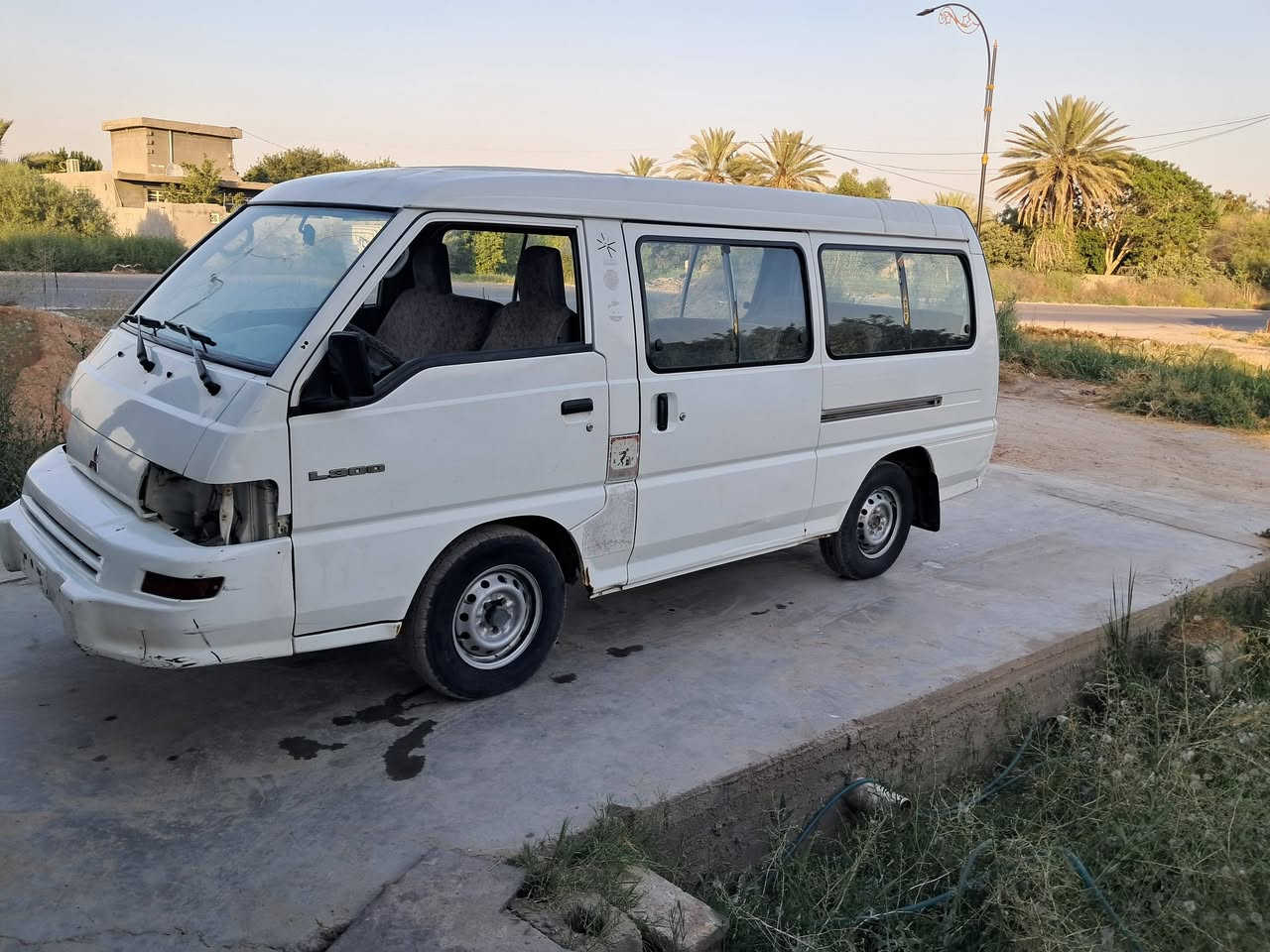 السلام عليكم باص مسيوبوشي ٢٠١١ مزاد سياره جديده كشنات جديده كير ومحرك كفاله بدون صبغ عنوان ابو غريب  شعر ٥٠ بيه مجال هاتف***********
