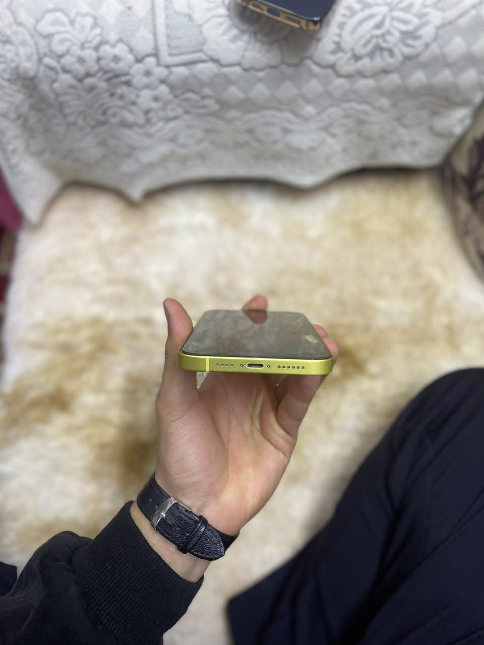 السلام عليكم
تلفون ‏iPhone 14 Plus
بطاريه 85
ذاكره 256
نسخه MR633J/A
للمعلومة التلفون شخط مابي اخو الجديد
السعر :650 وبي مجال 
متواجد ماسجر وواتساب 
***********
