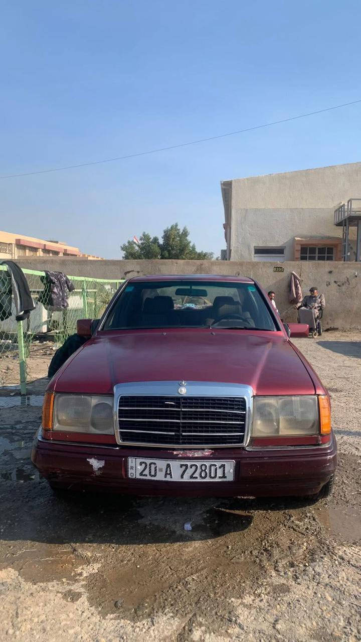 مرسيدس دب ١٩٩٠
محرك كير بشرط الحدادية نظيفة 
التبريد شغال بس معوز غاز وشرط على الفحص 
السيارة مصبوغة عام جمالية 
قواعد الدبلات الأمامية معمرة. تعمير شرط كفالة 
سعرها ٣٩ وبيها مجال كلش بسيط
مكاني ذي قار / الشطرة 
***********
