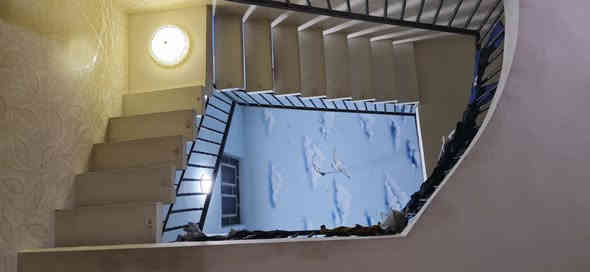 السلام عليكم.....
بيت للبيع 200 متر طابو ملك صرف باسم شخص واحد فقط..
 مع🌴 تشجير🌴 700 متر🌴
الواجها 20 متر والنزال 10 متر
بغداد البلديات منطقه الاسمنت مقابل ملعب الصناعه البيت ركن ع الشارع الخدمي
استقبال 
+ صاله كبيره
+ مطبخ 
+ 5 غرف نوم 
+ 4 حمامات…. 
للاستفسار الاتصال...
***********
