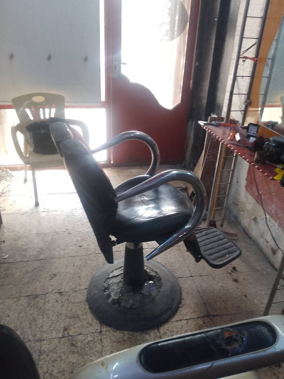 مري عدد 2 وكراسي عدد2 للبيع
الاتصال على الرقم ***********
