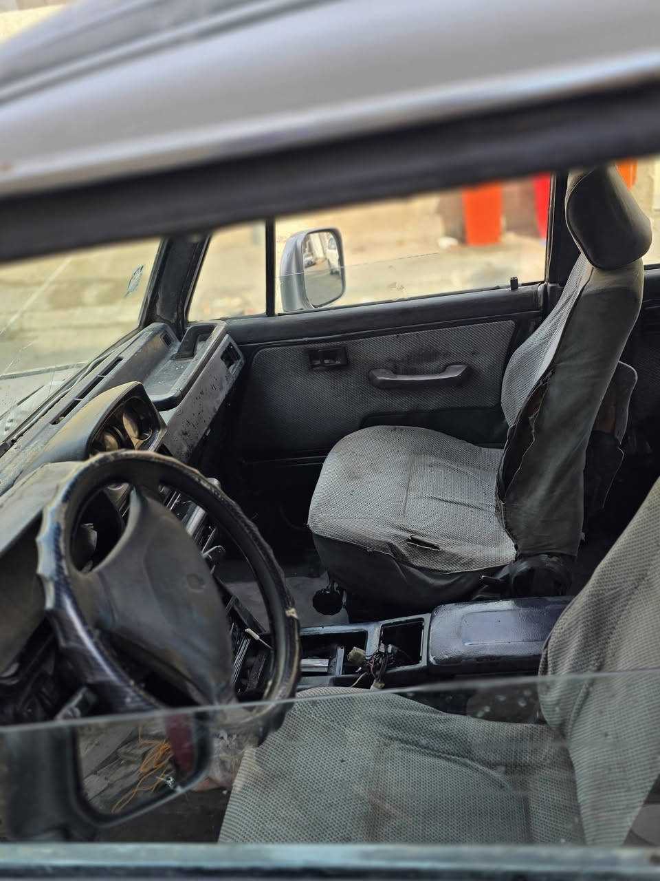 كالوبر موديل ٩٤ رقم نجف الماني سنويته ل٢٠٢٨ مكينه ففتي رايده ب١٥ وبيه مجال رقمي *********** مكاني بغداد مدينه الصدر الاورفلي
