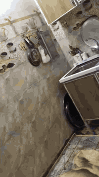 بيت للبيع ...بناء سنه 2020 
مساحه 60 متر 
صنف الارض زراعي سند 25 
بيت طابق واحد كما موضح امامكم بل فديو 
يحوي على مدخلين للصاله والمطبخ 
يحوي على مطبخ وصاله وغرفه نوم وخدمات وسطح 
سعر 85 مليون وبي مجال 
شارع 4 متر 
خدمات كامله 
تواصل مع رقم متوفر واتس اب 
        👈***********👉
