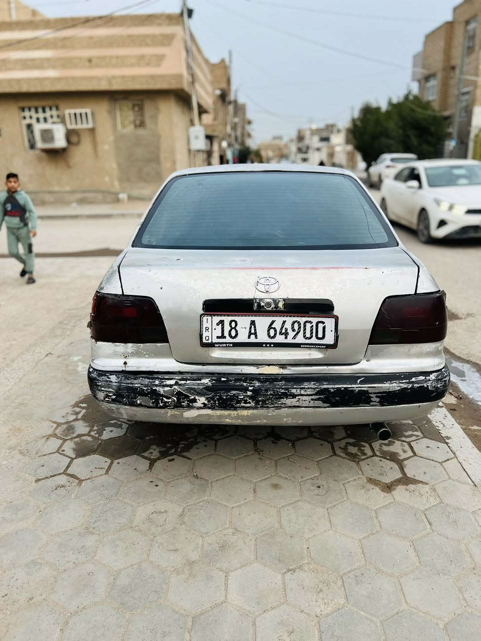 للبيع فقط كورله بزون موديل 96بسمي رقم دولي مداور ثاني يوم حداديه جاهزه جديد هستوني مسويه تخم تايير كربائيات كله شغاله غرفته حلو ونظيفه لايتات وسكنات جدد سيارت عايزه صبغ مال جناي مو بياع شر مكاني نجف 
سياره مكفوله كص ونقل جثه 
سعره 37وبيه مجال 
الاتصال /***********
ميعجبك السعر كلشي موجود بل سوك
