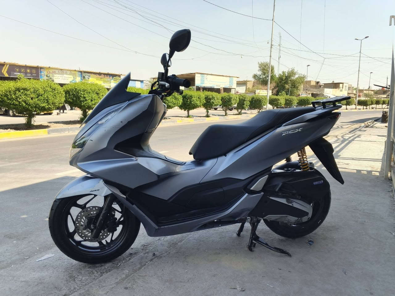السلام عليكم
PCXنوع
موديل 2024 الجيل الرابع
دراجة كلها ع بلاد بلك ممبدل
تايرات زوج اليوم شديتهن جدد بالخط الجديد بعدهن 
نزلتها من الرمبة29/1/2026 اخذتها 21
وهسه اريدها 15 مع العلم الدراجة بحالة الوكالة مكينة خرسة شلعة ومعدل تشك الكاع مابيها شي ميشتغل كلها شغاله حتى السطاب لايت حساس تدفئة حساس ازدحام شمعات ولادات بلادي حساس تاير حساس ستاند دبل اشارة امرايات اصليات سيباية اصلية حديد العنوان الحرية الدولعي رقمي***********
