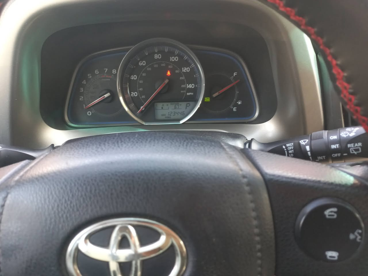 السلام عليكم للبيع مستعجل تم تنزيل السعر ١٢٥٠٠$  راف فور  فول مواصفات  موديل  2014 صور الحادث بالمنشور والسونار  السيارة مابيه اي نقص ٣قطع صبغ  مكان السيارة بغداد  تحويل ثاني يوم السيارة بأسمي رقم بغداد 
للتواصل ***********
