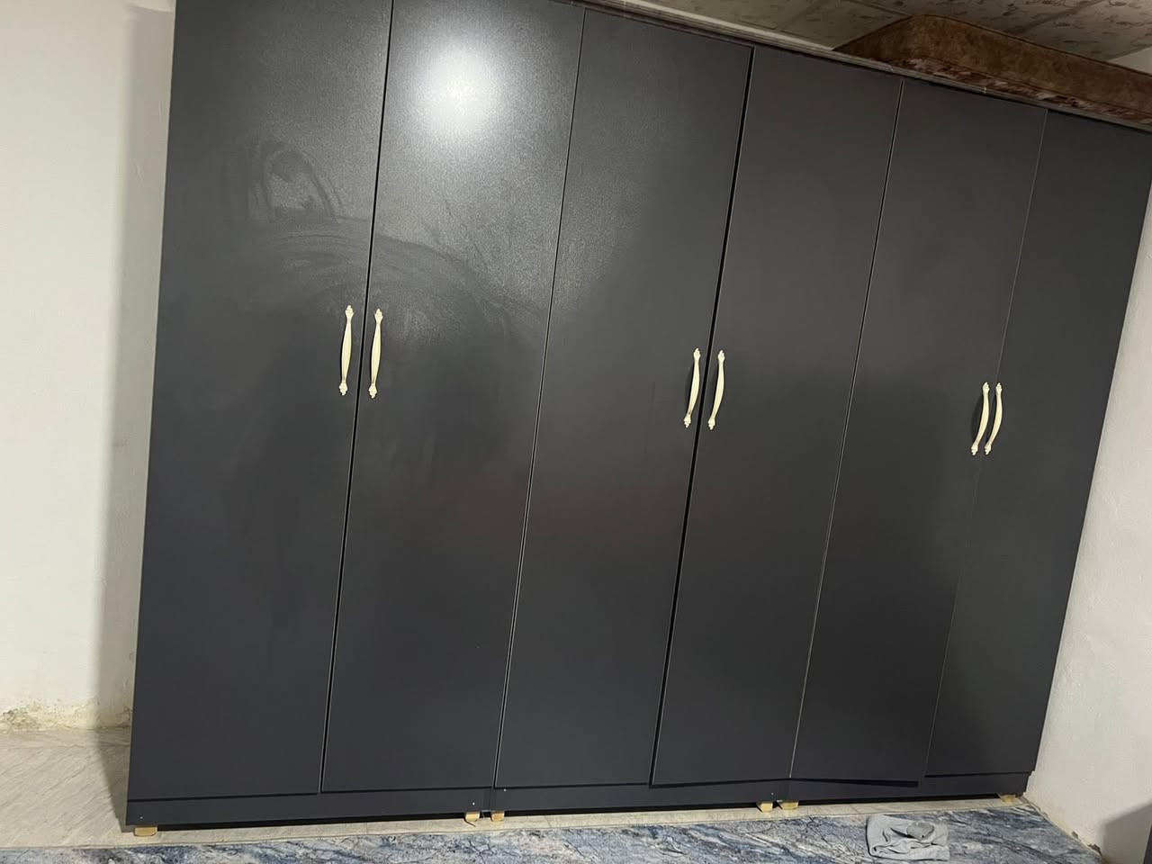 غرفة نوم تركية للبيع استعمال ٣ اشهر فقط اخذتها ب مليون و ٢٠٠ الف مابيها اي عيب ٦ قطع ويا الدوشك 
السعر قفل ٧٠٠ الف العنوان اربيل ماعندي توصيل محافظات


**إذا كنت صاحب هذا الإعلان وتريد حذفه لأي سبب، رجاءا أرسل رسالة إلى الدعم الفني**