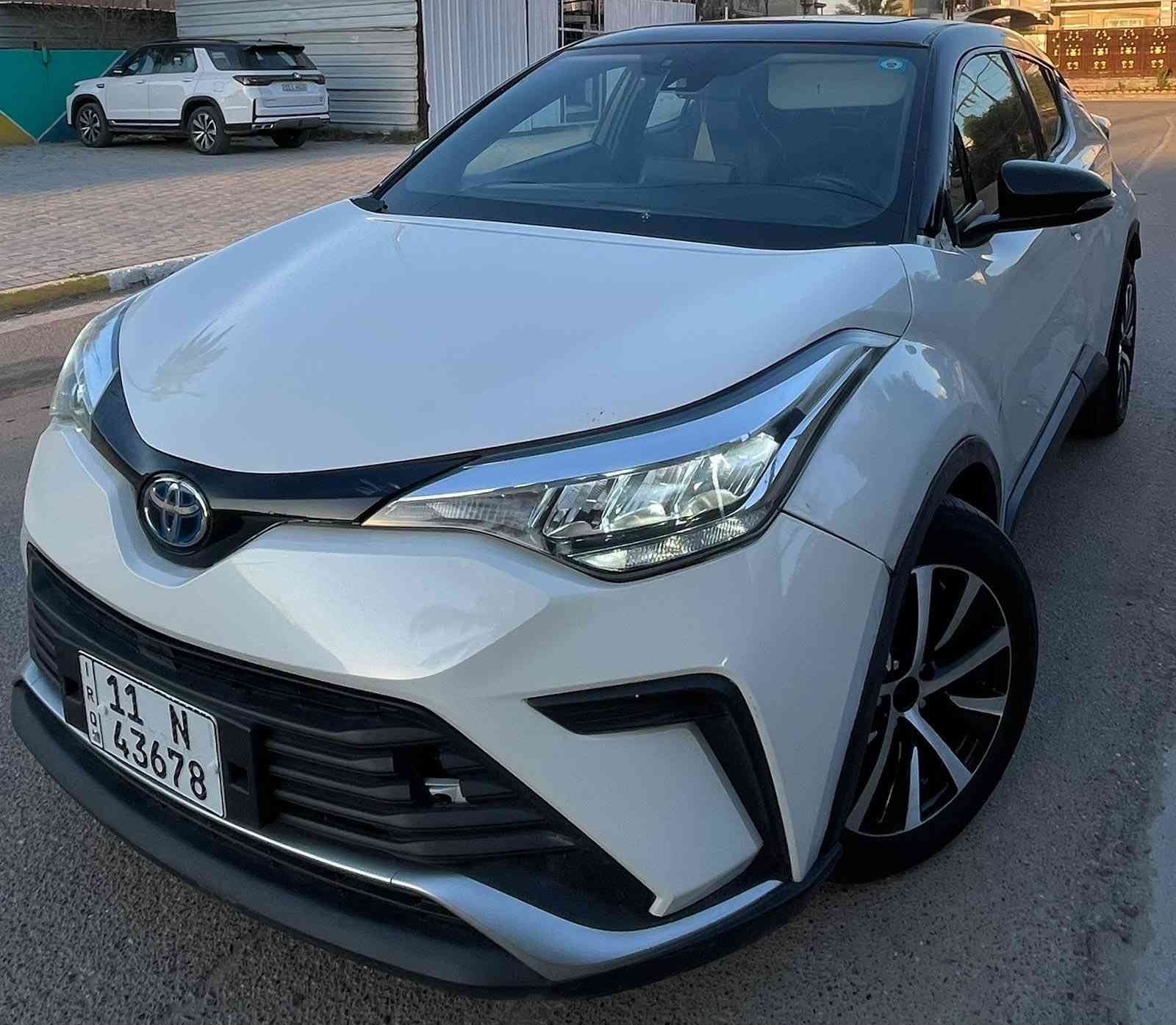 السلام عليكم تويوتا CHR 2024  رقم بغداد باسمي زيرو ماشية 

٨٠٠ كيلو اخوان السياره مكلوبه من الناقله وصبغناها عام بدون 

ايرباك السعر ١٢٢ وبيها مجال مراوس او بيع

فول مواصفات 1/1

محرك 2000

جلد

كرسي كهرباء 

اشارة ترحيب

زنون

سلايد

اوتوهولد كروس سرعه

وباقي المواصفات معروف 

بغداد / العامريه

***********
