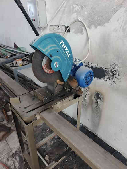 السلام عليكم كتر ثري فيزللبيع وميز ١/٥٠ في 3 الاستفسار على الرقم ***********
