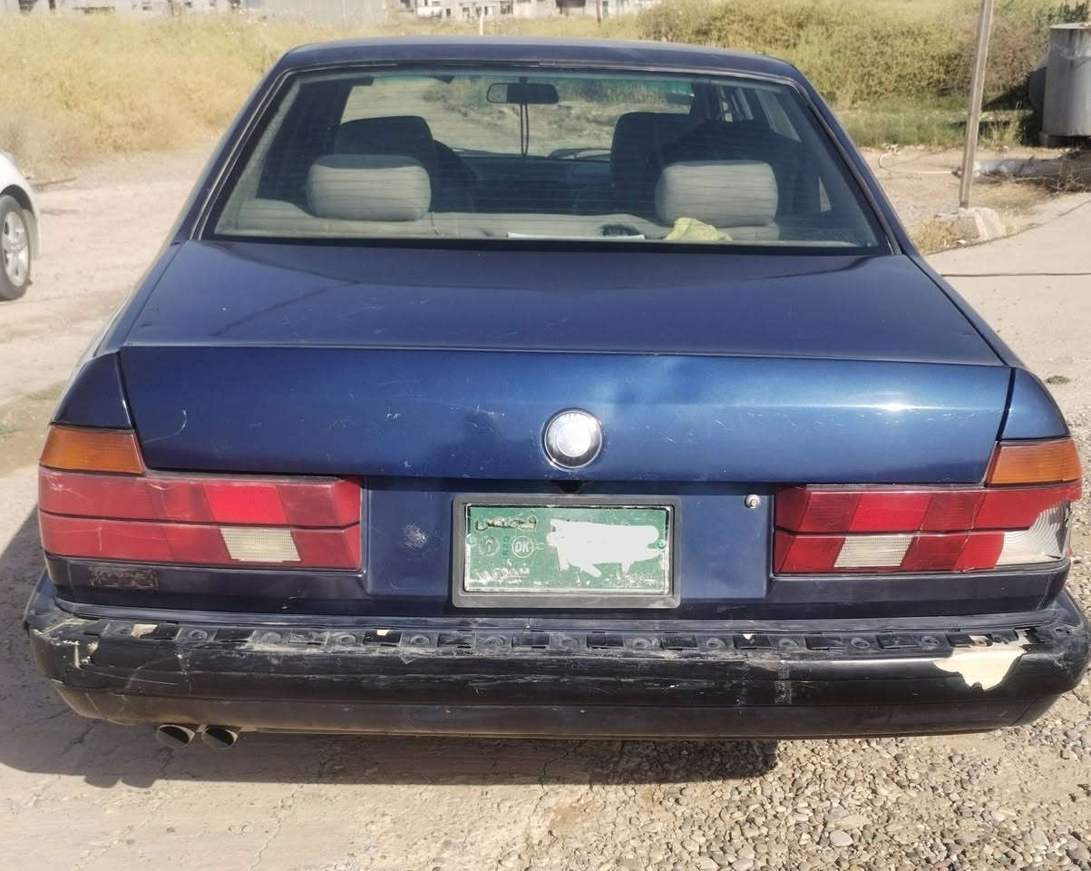 B M W 730
بخ عل مود الهزه بعد مابولش كير محرك شرط فحص نينوى ما شي بالمعامله  السعر 37 وبيها مجال التواصل عل رقم ***********
***********
