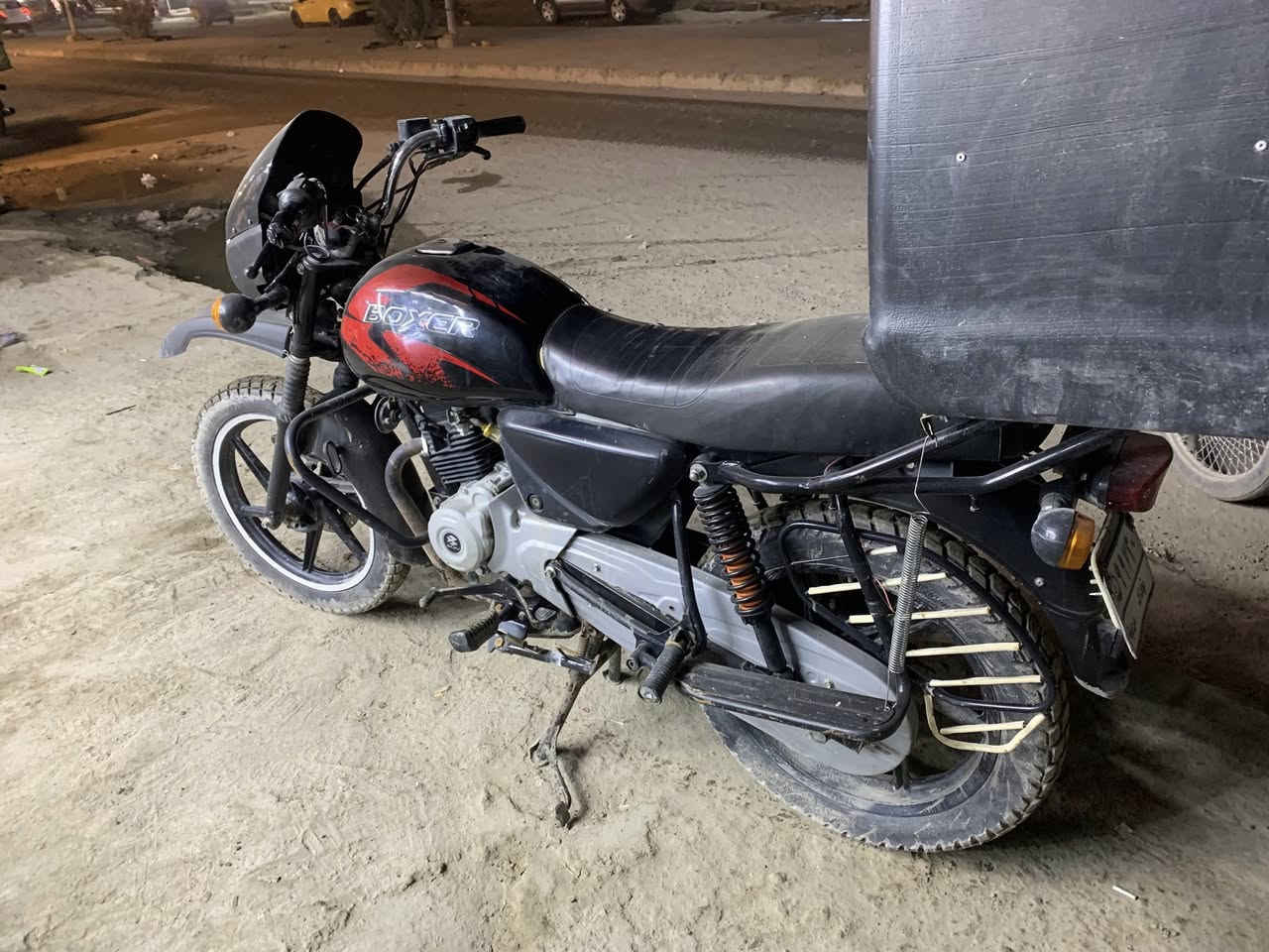 السلام عليكم دراجة بوكسر موديل 2022نضيفة دراجة حلوة رقم وسنوية تحويل نفس اليوم دراجة كاملة مكملة احلى من الصور السعر مليونين و250.  العنوان تاجي سبع البور 
***********
