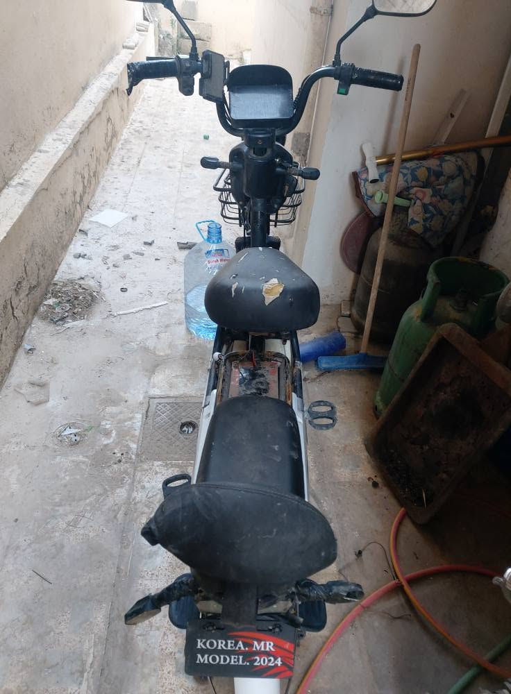 باسكل شحن نظافه ٧٠ بالمئه شغال بدون بطاريات  تايرات جديده  ابيع فحم موصل, نينوى


**إذا كنت صاحب هذا الإعلان وتريد حذفه لأي سبب، رجاءا أرسل رسالة إلى الدعم الفني**