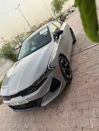 عندي كي5موديل 2024 فئه جي تي الاين معوقين  السعر190 وبيهة مجال مكان بغ...