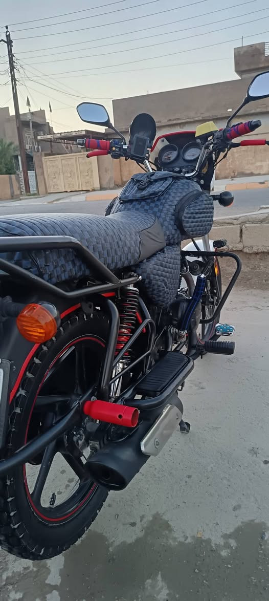 سلام عليكم من رخصت مدير الكروب دراجة دايون موديل 2023 مرقمه رقم ديالى انكليزي سنويه بسمي تحويل ثاني الدراجه كفاله عامه ما ناقصها برغي ماشي 16الف استخدام شخصي دهنها موتل الدراجه احله من الصور بهواي السعر 2200 وبيها مجال الشراي مكاني ديالى شهربان رقمي *********** اتصل وبيك خير وادلل
