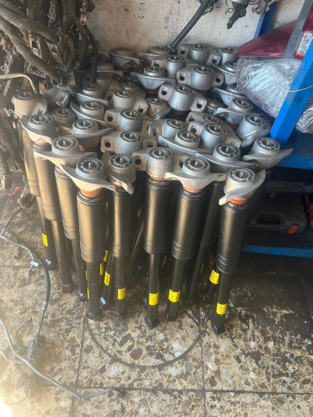 عنواني بغداد شيخ عمر مجاور كليه العلوم السلامية