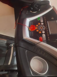 عندي جهاز جري جبلي ماطور ضخم دبل ماطور استخدام شهر فقط يعني اخو الجديد...