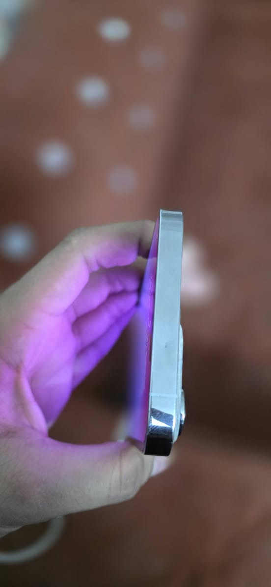 سلام عليكم ايفون 13 برو ماكس ذاكره 256 بطاريه 95 جهاز جدأ نضيف فقط لضهر مكسور مكفول من كلشي نضيف كلش سعرف 575 بي مجال حك الجيه فقط مستعجل ع بيتعته لشراي ينتصل او يراسني بكان بغداد الحسينيه المعامل رقم الهاتف ***********
