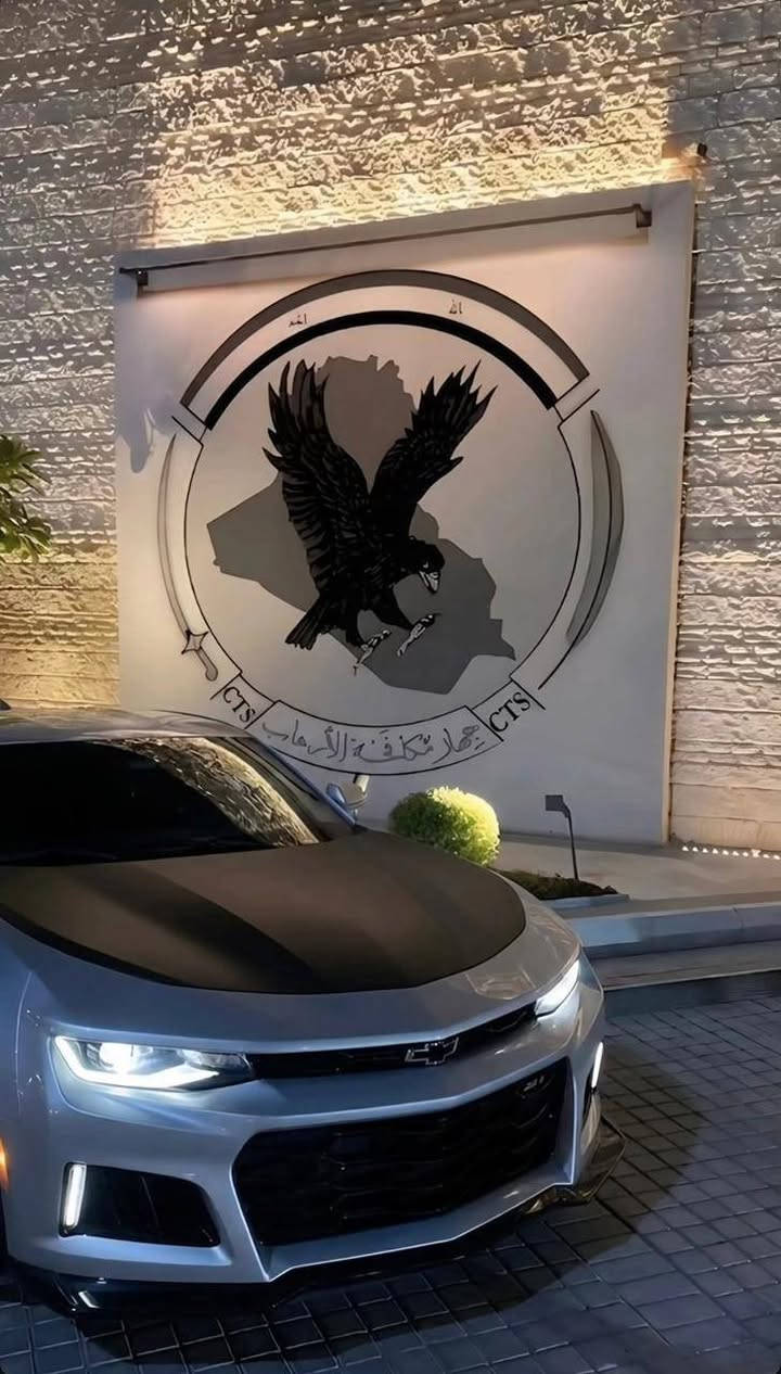 كمارو RS نسخه الخمسين سنه موديل ٢٠١٧ كشنات جلد تدفئة أو تبريد كشنات مناخ  
منفصل مكينة ستة سلندر ماشية 77 الف ميل حادث جاملغات وبنيد وبلعراق صار بيه جاملغ خلفي عليه شوته رياضيه شايله مخلي بلاديه مكانه نوزلات جديده وفيت بم جديد سياره مسويله ادامه كامله سنويه ساقطه من ٢٠٢٣ تحويل ثاني يوم  ***********  واتساب بغداد, العراق
