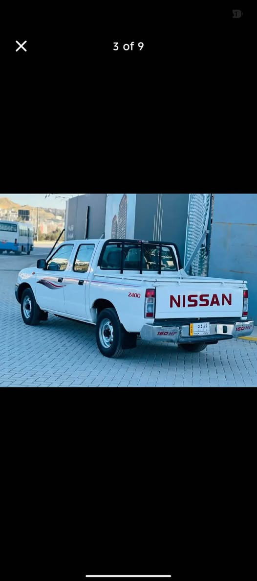 نیسان پیکاب کتاب موزایدە 2010
کتابی خۆی لەگەڵە بەشەرتی وەکالە 
حیزام بۆیاخە سەقفی بۆیاخی نیە

 ***********
***********

ئـەگەر سەیارەکەت دەفرۆشیت نامە بنێرە با بلاوی کەینەوە لۆت
