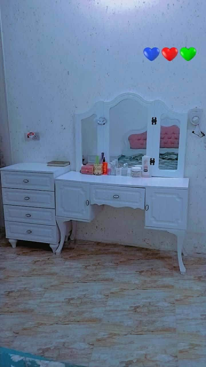 مرحبا غرفه نوم كانتري نضافه 💯 أخت الجديده السعرب٦٥٠ وبيها مجال بسيط مستعجله ع بيعها🤍


**إذا كنت صاحب هذا الإعلان وتريد حذفه لأي سبب، رجاءا أرسل رسالة إلى الدعم الفني**