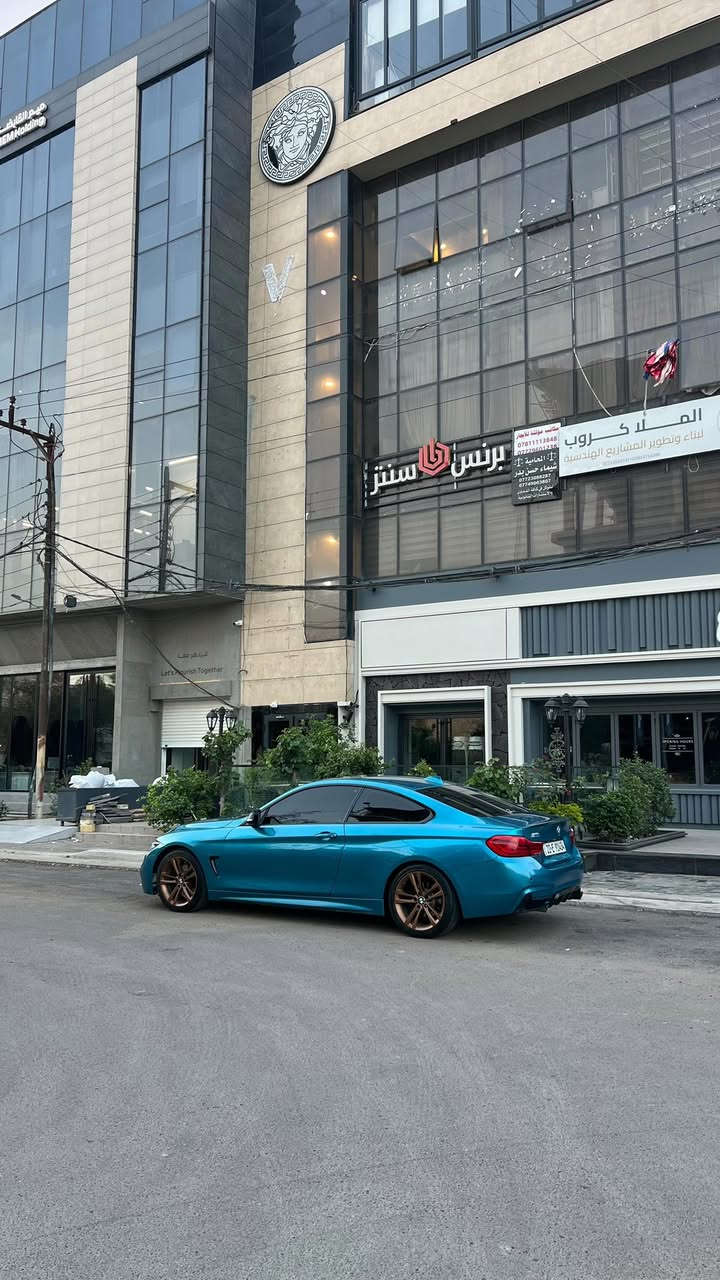 BMW 430i المميزة والوحيدة بالعراق coupe
2019
باج تظليل 80%
مواصفات فول عدا الرادار
ماشية 80 مايل
كشنات جلد تدفئة
هيتر مري وطي اوتو
هيتر ستيرن
تحديد مسار
داخل اوف وايت بحالة جيدة
سيرڤس كامل يم منتظر اوتو
سياره بدون نقص برغي واحد كامله للاخير 
الحادث / قطعتين جاملغ وباب عكس السايق
سعر 219 وبيها مجال الشراي ما اختلف وياه ان شاء الله
 مكاني بغداد الاميرات ***********
لحد يقارن بالمهجوم موجود حتى ب140 ورقة وسيارة مميزة ووحيدة بالعراق

