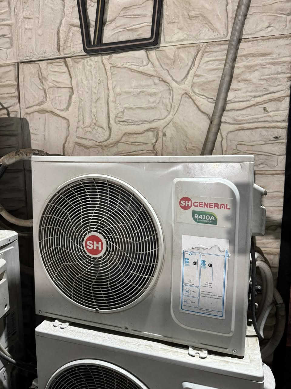 سبالت 1 طن جديدات مستعملات اشهر قليلة
عدد 2 للبيع 
عنوان بغداد المنصور
***********
