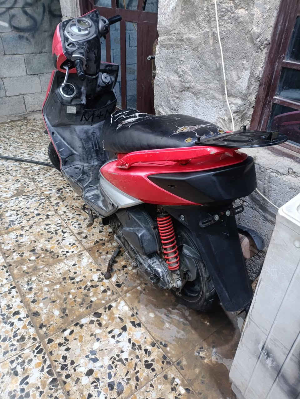 السلام عليكم سكنس فحل نوزل دراجه خير من الله هورن سلف هندر كهربايات كلهه كامله دراجه البجم مالتهه ضاع بس الماصده موجوده فقط الكفر مال ماصده ماكو دراجه حلوه شلعه معدل ناعمه دراجه نقصهه الكفر كلشي مذكور مكاني اعضميه رايدهه ٤٥٠ قفل ***********
