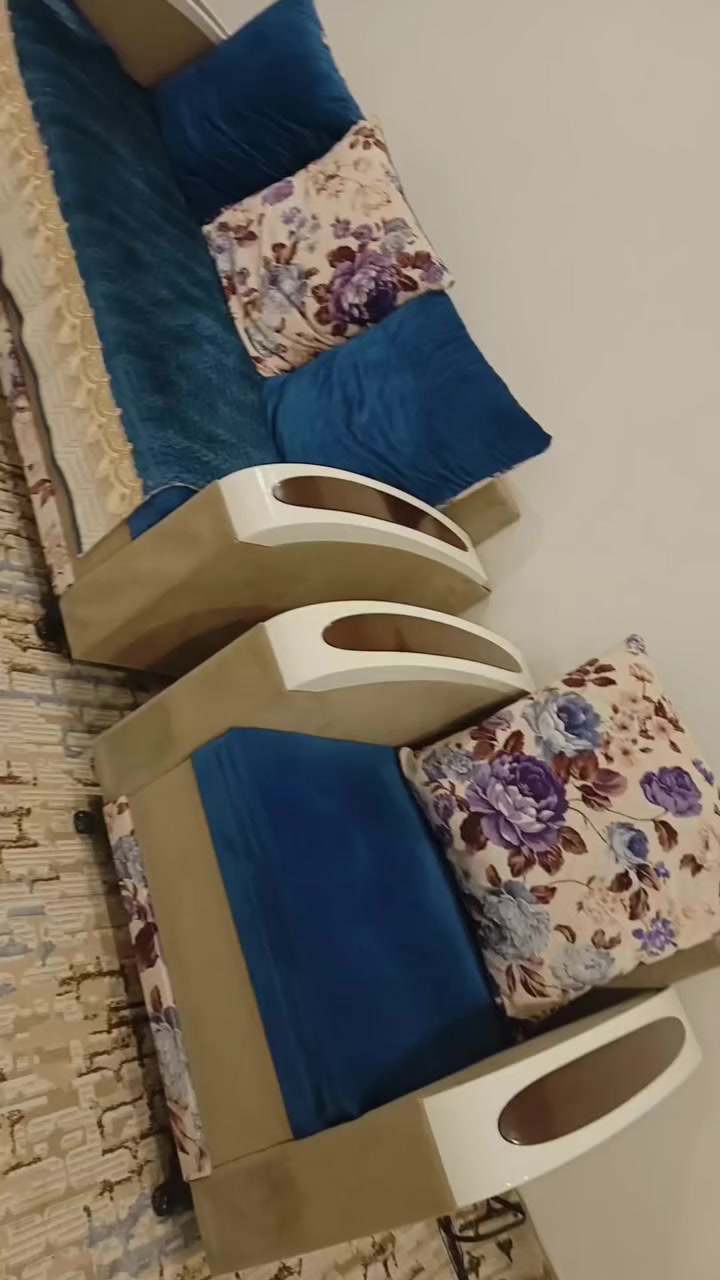 بيع مستعجل اسعار كلش مناسبة كاونتر خشب باب الاول كامل 7 ابواب وملحق كامل خشب الاولي كلش كلش ثكيل


**إذا كنت صاحب هذا الإعلان وتريد حذفه لأي سبب، رجاءا أرسل رسالة إلى الدعم الفني**