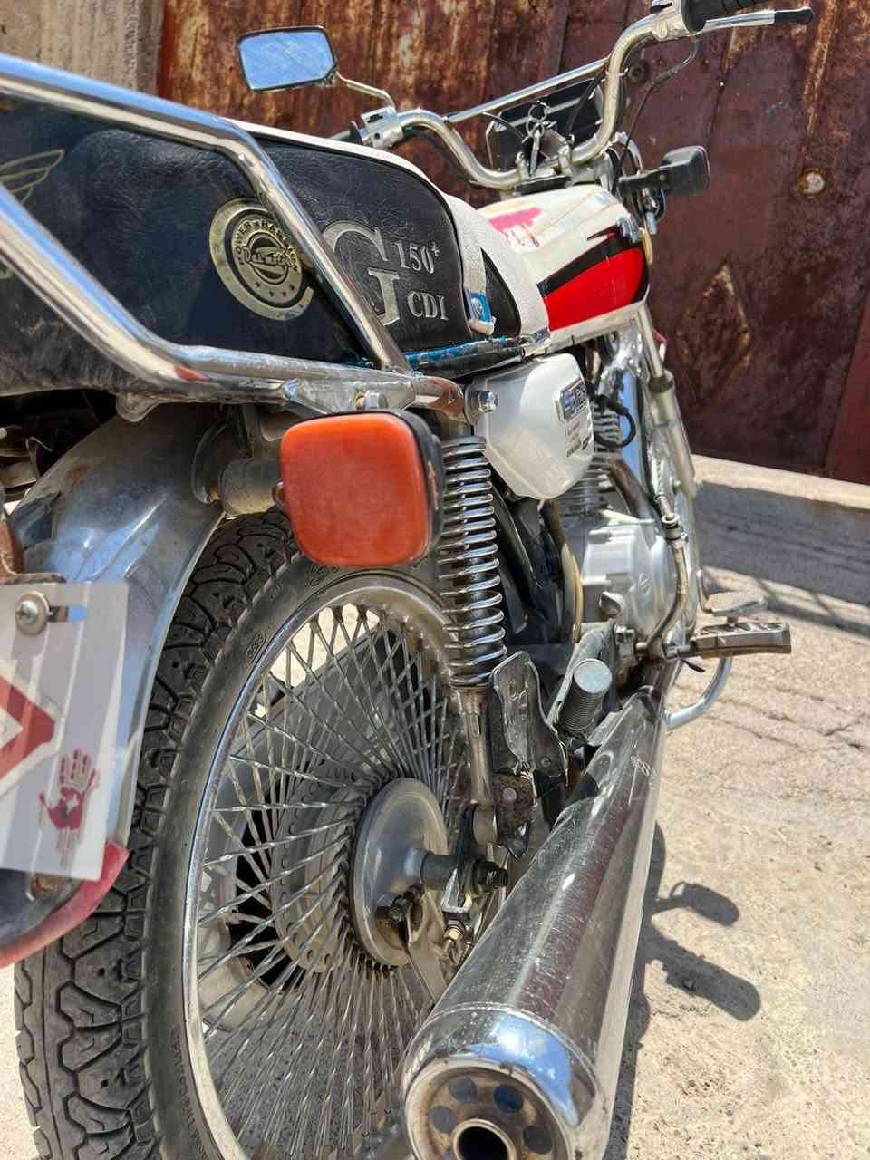 ماطور تايكر للبيع ماطور كلو شغال موديل 2019
 ماطور حيل نضيف منفيس موجود سعر 500 بي مجال 
خاص منفتوح
واتساب ***********
