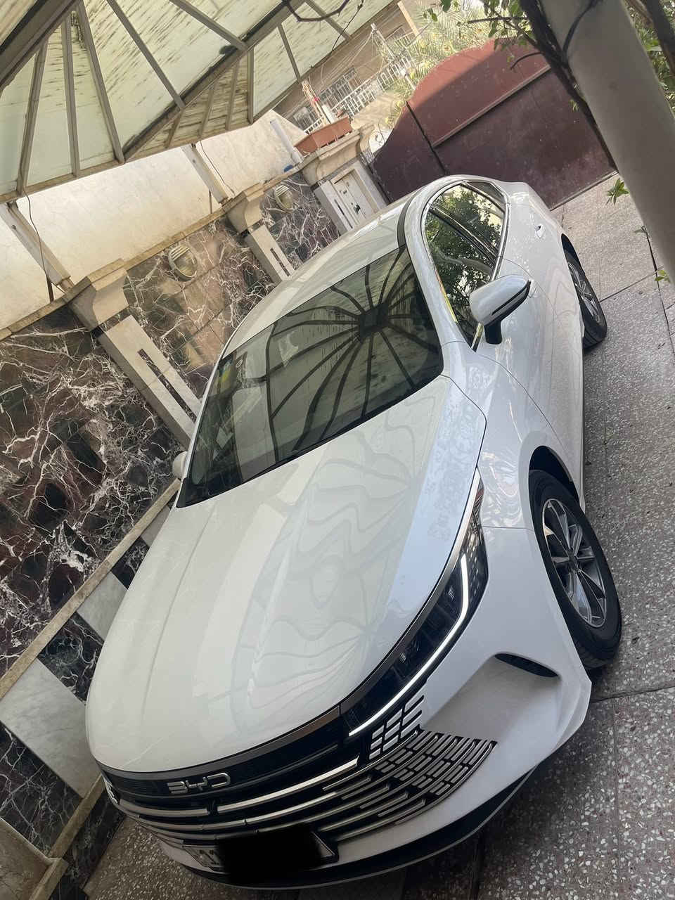 سلام عليكم للبيع دسترويل 2025 ماشية 1500 رقم بغداد بسمي مكفولة كفالة عامة بيها شخط اقل الاصبع بسيط جدا ميبين  السعر 18/750 عنوان بغداد ***********
