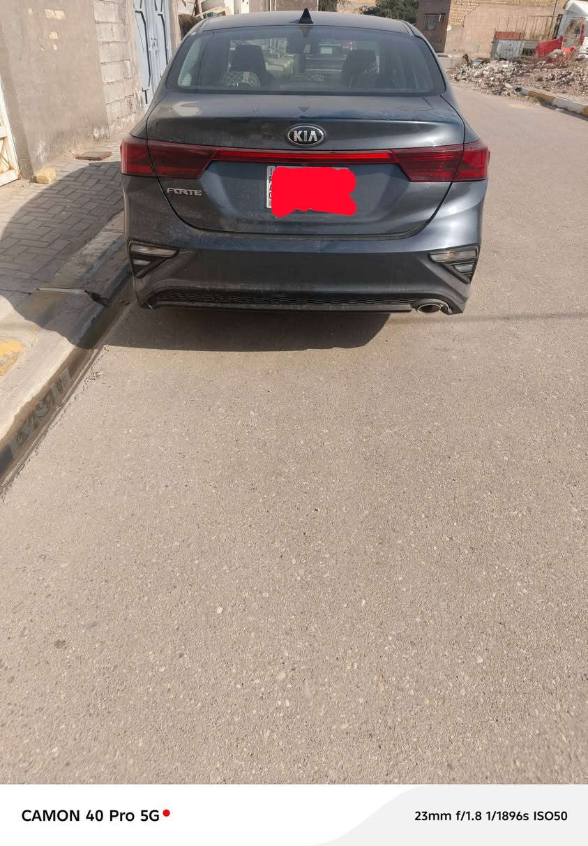 كيا فورتي موديل ٢٠١٩ مثنى حره بااسمي سنويه لغاية ٢٠٢٦ حادث من الوارد دعاميه وخشم البنيد بدون عابر الضرر بالعراق تبديل بنيد وشخط بالباب الخلفي عكس السابق  المواصفات نص فول ماشيه لحد الآن 50 سياره نضيفه وعلى المعاينه  للاستفسار الاتصال على الرقم ***********
