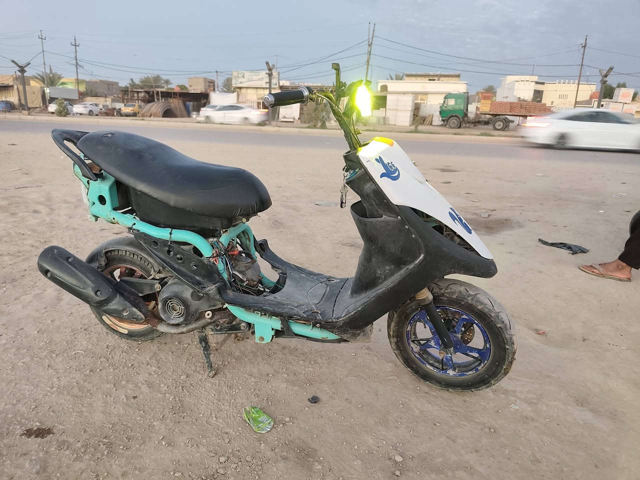 السلام عليكم دراجة ماكس عدله 
مزوده شرط كله شغال 
المكان : الحمزة الشرقي 
الاستفسار ع الرقم ***********
السعر خاص
