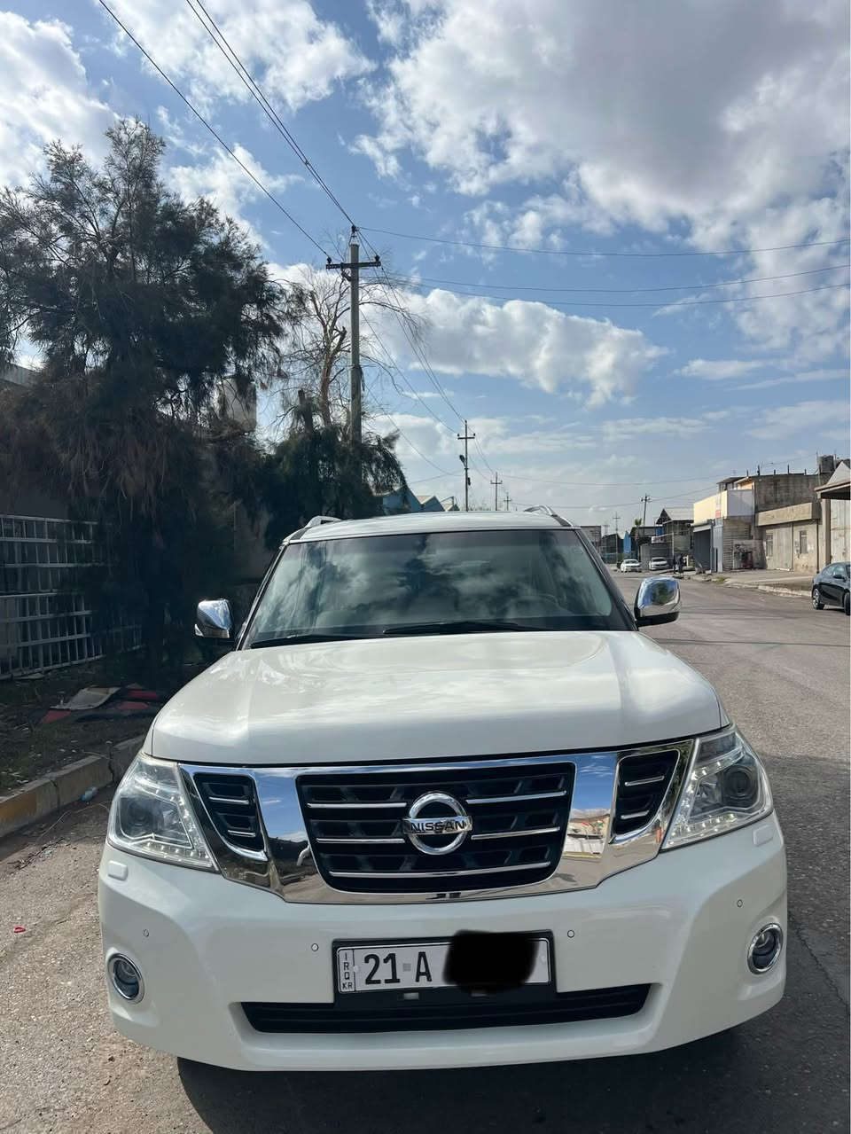 نيسان پاترول موديل 2016
سياره فول مواصفات محرك مرغرب V8 سلندر
سياره بدون صبوغ بدون تبديل فقط مكانين علبارد 
محرك مامفتوع شرط
سنويه و رقم جديد
مكان اربيل 
*********** أربيل, العراق
