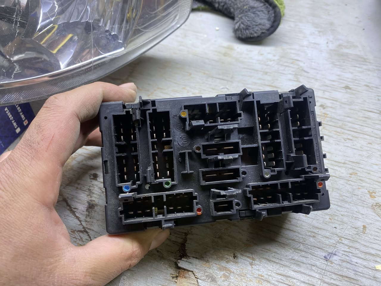 غراض سمند للبيع بكلايت كامل مع كفر الرقم اصليات وشغالات شرط فطر مابيهن ب 20 الف
مازدة جهة السايق نضيفه كلش سعرها 10 
 نوزلات نضاف وشغالات عل فحص ب 10 
قاعدة فيوزات سمند ب10 
مكاني بغداد الدورة ***********
