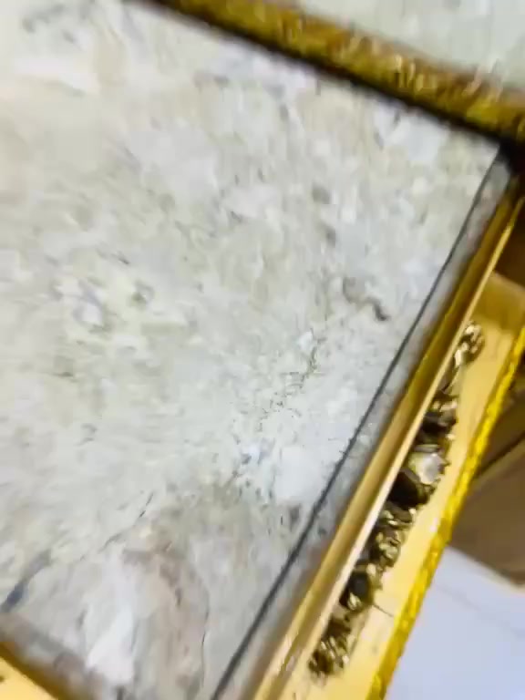 غرفة. مصري. ثقيل. كوالتي عالي. لون مميز كولهة مرمر. 
واصل. كول. مناطق بغداد


**إذا كنت صاحب هذا الإعلان وتريد حذفه لأي سبب، رجاءا أرسل رسالة إلى الدعم الفني**