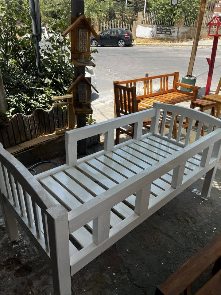 اصطه نجاره شد وفتح غرف تركي صيانه ابواب 
عمل تصاميم خشبيه عمل كشك سليمانيه سوق سرجنار خلف الباصات ***********
