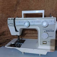 مكينة تخيط • تطريز خربان • البصرة